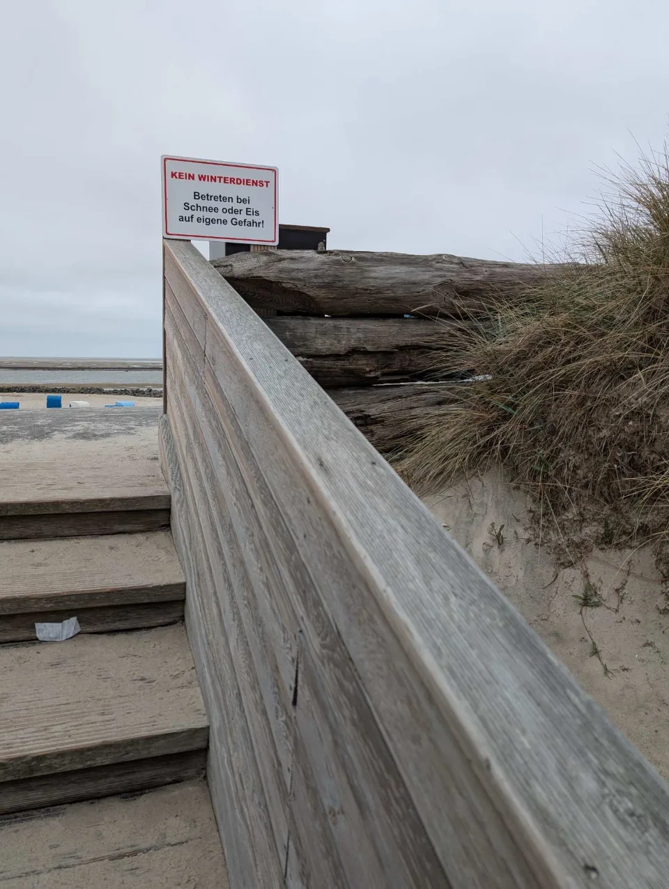 Steps down to the beach at Utersum.