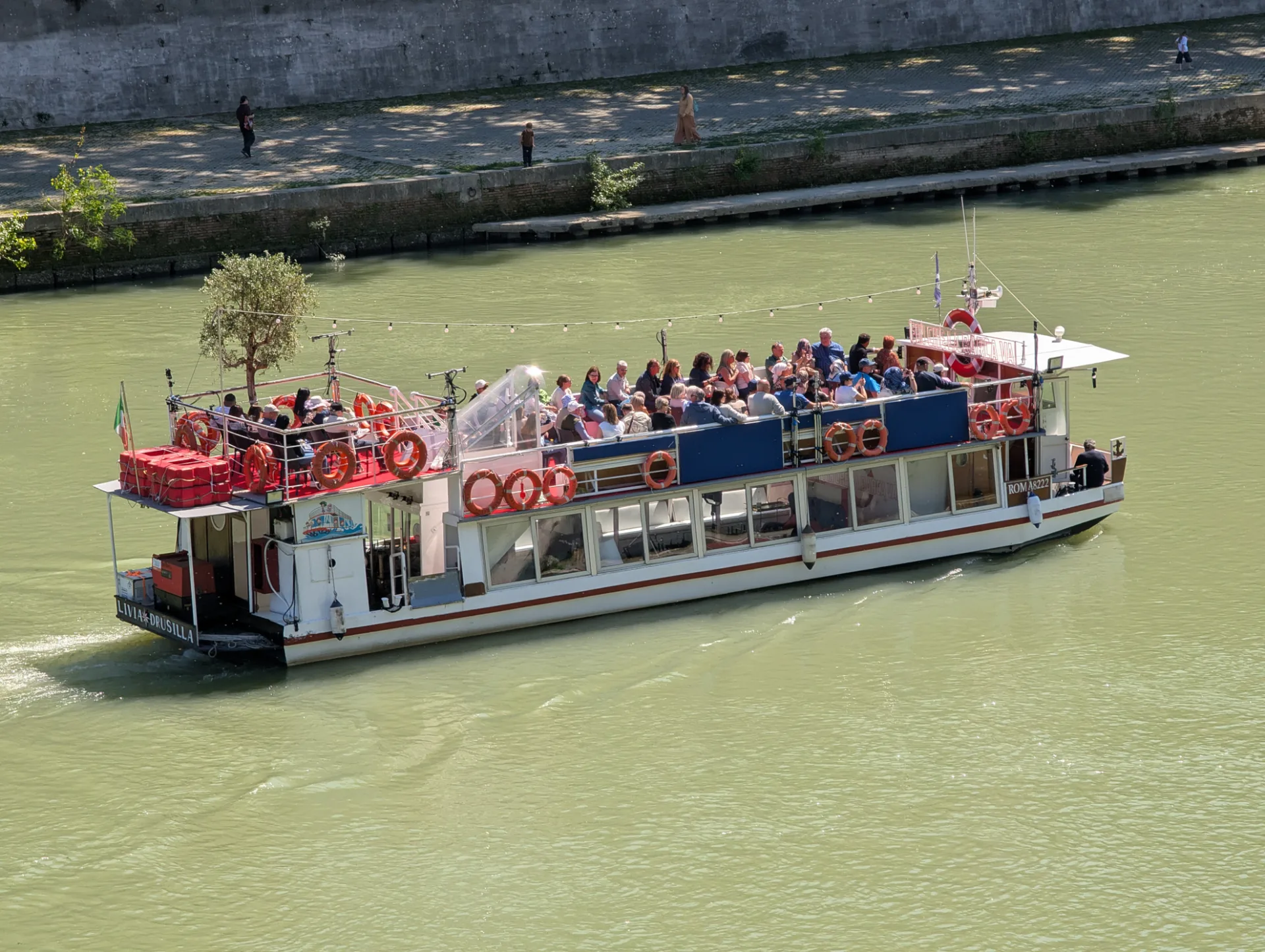 Tour boat on the Tiber